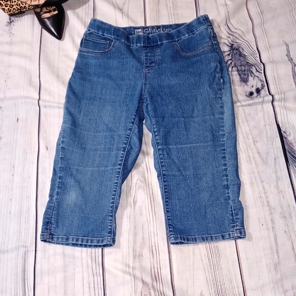 Lee Pants - Lee shorts. Lee Capri pants size 8